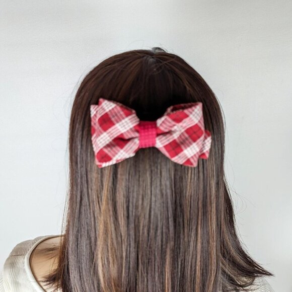 Women's Red Plaid, Medium Sized Hair Bow Barrette New - Picture 2 of 8